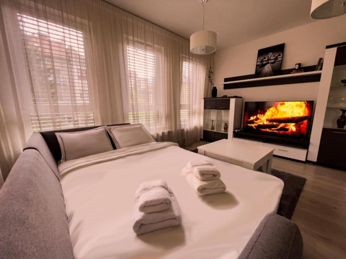 Elegant Escape Apartment I - City Centre Bratislava Eksteriør billede