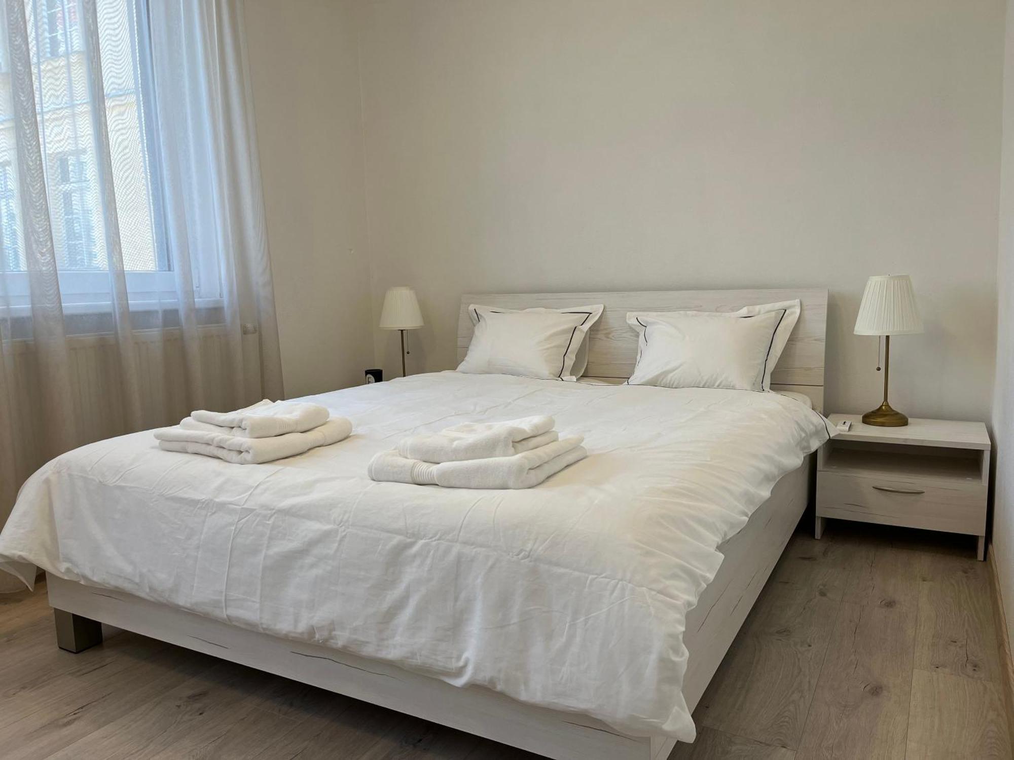 Elegant Escape Apartment I - City Centre Bratislava Eksteriør billede
